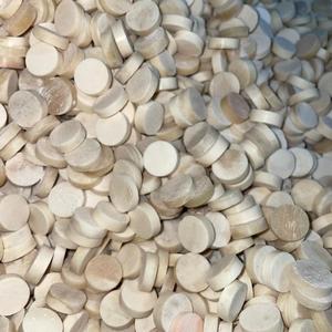 Botones Redondos en Blanco de Hueso de Búfalo Natural de Alta Calidad, Ecológicos y Personalizables para Prendas - Product Image 1