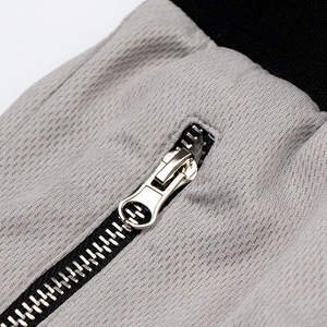 Short de basket-ball personnalisé 100% polyester respirant avec poches latérales et derniers modèles pour clubs - Product Image 5