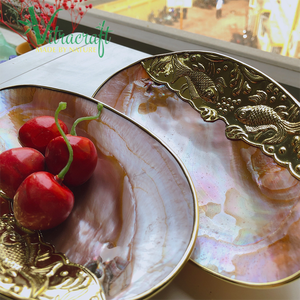 Disque en nacre rose poli avec base robuste incrustée de motifs métalliques en cuivre uniques assiette à Caviar assiette alimentaire taille 17-20cm - Product Image 5