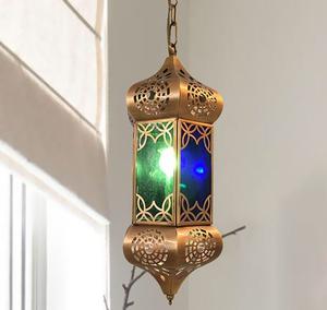 Elegante linterna colgante marroquí vintage hecha de hierro metálico de alta calidad con intrincados diseños simétricos de filigrana - Product Image 1