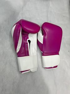 Vente chaude Bonne qualité Gagnant Gants de boxe à lacets Logo personnalisé Gagnant Peau de vache Adultes Compétition Formation Gants de boxe - Product Image 4