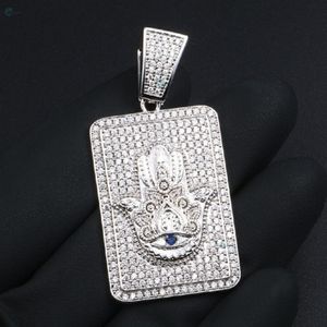 Pendentif main de Hamsa en diamant de laboratoire glacé, argent sterling 925, style célébrité, pendentif hip hop - Product Image 1