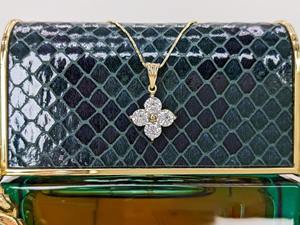 สร้อยคอจี้เพชรโมอิสซาไนต์ทรงกลมแบบรุ่นลิมิเต็ดอิดิชั่น ประดับเพชร VVS รูปดอกไม้ พร้อมตัวเรือนทอง 14k เครื่องประดับวินเทจแฟชั่น ราคาประหยัด - Product Image 2