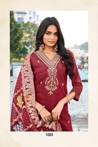 Maruti Fashion's Premium Quality Pure Vatican Simar Set Broderie Travail Jacquard Imprimé Style Traditionnel Haut Bas Régulier - Product Image 5