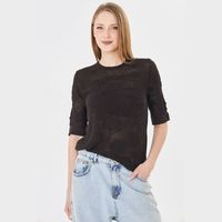 Blusa de punto con encaje y estampado de rosas para mujer - Top suave de manga corta con cuello redondo y botón trasero - Prenda de punto floral de verano