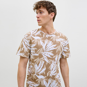 Camiseta de Punto Sólido Sublimada de Marca Privada OEM, Ropa de Calle Moderna y Elegante Personalizada, Secado Rápido, Transpirable, Suave e Informal para Hombre - Product Image 4