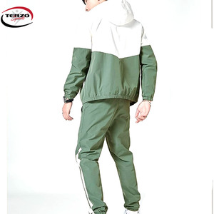 Diseño personalizado deporte sublimado chaqueta de entrenamiento Jersey conjuntos al por mayor Slim Fit rompevientos chándal otoño transpirable impreso - Product Image 5