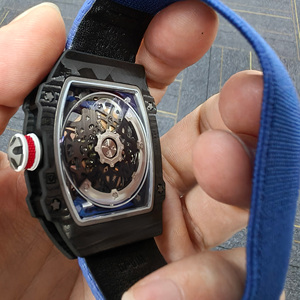 <span class=keywords><strong>Montre</strong></span> homme en fibre de carbone 6702 de haute qualité, mouvement quartz ultra-fin, design haut de gamme, <span class=keywords><strong>montre</strong></span> de luxe pour affaires, étanche. - Product Image 5