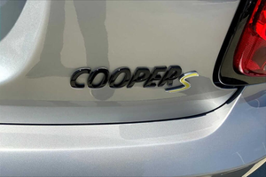 2024 Coo-per SE 2 puertas Hatchback FWD muy limpio - Product Image 2
