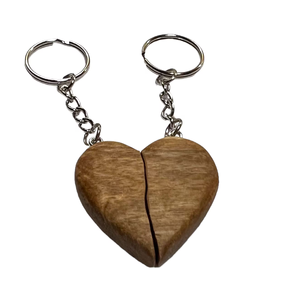 Cadeau créatif petit porte-clés en bois pendentif porte-clés en bois de hêtre et peinture au meilleur prix - Product Image 1
