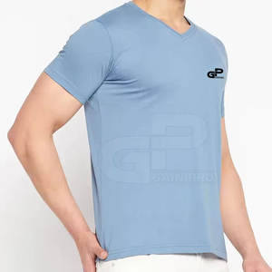 T-shirts décontractés pour hommes avec tissu respirant, coupe confortable et col en V, design d'inspiration urbaine pour hommes - Product Image 3