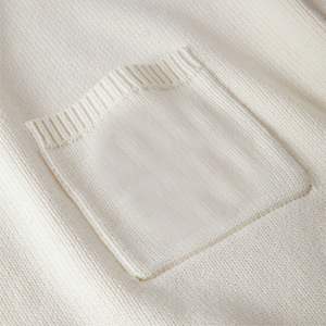 Jersey Mariner Beige: tejido grueso pero ligero con ajuste relajado y detalles acanalados, ideal para ropa versátil para todas las estaciones. - Product Image 5