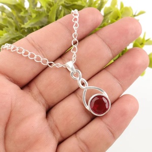 Collier pendentif chaîne naturelle avec pierres précieuses rubis Colliers en argent sterling 925 pour femmes et filles Bijoux faits à la main en gros - Product Image 1