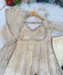 Robe Kurti en coton avec broderie de sequins en satin FENDY, design de créateur, multicolores, pour mariage, prix de gros, ethnique - Product Image 5