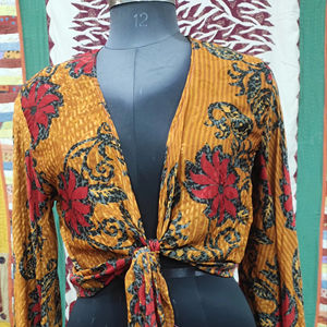 Cravate avant haut court en soie pour femmes Style court enveloppant tissu respirant confortable adapté à une tenue décontractée ou à des tenues de fête - Product Image 1