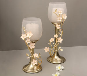 Bougeoir de table décoratif maison hôtel Restaurant salon couleur or Aluminium et verre bougeoir pots décoratifs - Product Image 5