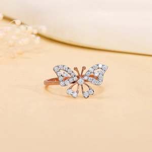 Bague en grappe Butterfly Dreams plaquée or rose et rhodium avec incrustation de diamants géométriques et de zircons pour mariage - Product Image 1
