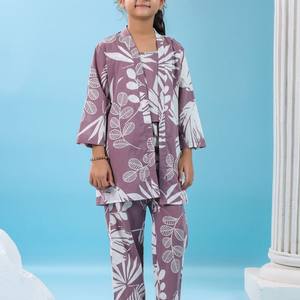 High Quality Girls Casual Print T-shirt and Flower Print Pajama Set Breathable <b>Summer</b> Solid Color Latest Collection - Product Image 4