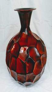 Florero Hexagonal rojo con acabado metálico moderno, acento decorativo elegante para hogares y jardines, jarrones de Metal para ocasiones - Product Image 6