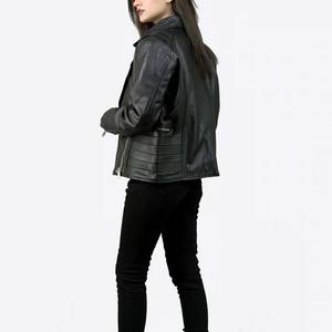 Chaqueta de cuero minimalista para mujer con cremallera oculta Chaqueta de cuero corta contemporánea para estilo diario - Product Image 3