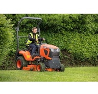 Tondeuse autoportée professionnelle Kubota G231 robuste à braquage zéro pour travaux de paysagisme commercial