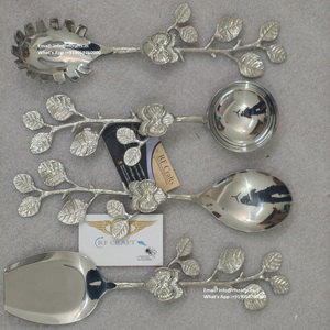 Juego de cubiertos de plata con mango blanco elegante Juego de cubiertos de acero inoxidable Juego de cubiertos de estilo moderno decorativo de metal elegante para mesa - Product Image 1