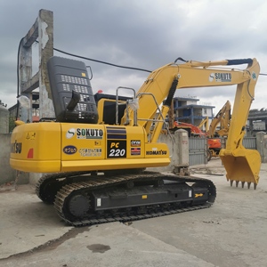 รถขุดตีนตะขาบ Komatsu PC200-8 มือสอง ขนาด 20 ตัน พร้อมใช้งานสำหรับงานก่อสร้าง - Product Image 1
