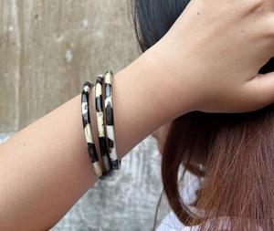 Brazaletes de cuerno de búfalo hechos a mano elegante Feng Shui decoración del hogar para fashionistas tallado estilo amor hueso - Product Image 5