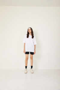 เสื้อยืดโอเวอร์ไซส์แขนสั้นผ้าคอตตอน 100% หนัก 300 GSM แบบถักสองชั้น สไตล์สตรีทแวร์ รุ่นพื้นฐานจากผู้ผลิต OEM - Product Image 2