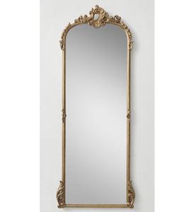 Espejo Arqueado Vintage de Cuerpo Entero con Marco Decorativo Dorado para una Decoración Interior Elegante del Dormitorio - Product Image 5