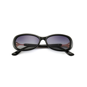 Lunettes de soleil polarisées pour femmes inspirées des créateurs P3061 - Vente en gros - Product Image 2