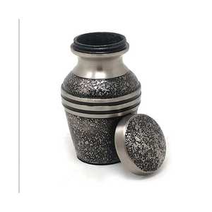 Vente chaude à prix raisonnable Urnes décoratives fabriquées à la main Urne funéraire pour exportateur blanc humain de l'Inde de haute qualité - Product Image 4