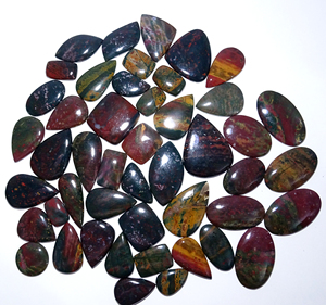 Pierre de Sang Naturelle en Vrac Mélange de Forme et de Taille Cabochon de Pierre de Sang Lot de Pierres Précieuses en Vrac Fabrication de Bijoux - Product Image 6