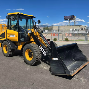 Chargeuse sur pneus compacte JCB 407 2024 pour la construction, cabine confortable, chargeuse compacte, grande capacité de levage - Product Image 1