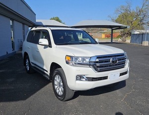 PERFECTAMENTE USADO 2021 T o yo o t a Land Cruiser - Product Image 1