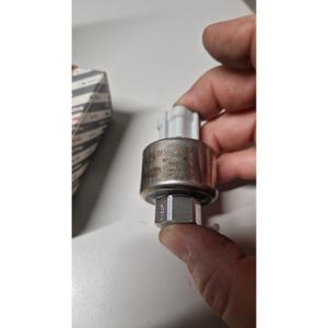 INTERRUPTEUR DE PRESSION ALFA ROMEO Série 166 (936_) (03>06) 60665196 Essence - - Product Image 3
