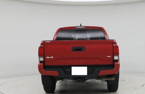 รถโตโยต้า ทาโคมา SR5 V6 ดับเบิ้ลแค็บ 4WD ปี 2020 มือสอง สภาพดี พวงมาลัยซ้าย/ขวา - Product Image 5