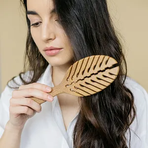 Spazzola per Capelli Personalizzata Zilda per Regali Promozionali e Aziendali - Product Image 2
