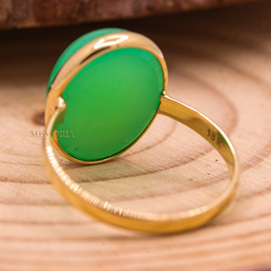 Anillo de crisoprasa verde Natural de oro amarillo de 18 quilates sólido hecho a mano, anillo Horizontal en forma de cabujón ovalado, joyería fina para mujer - Product Image 3