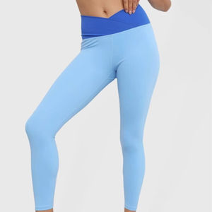 Leggings de yoga pour femmes à motif uni, taille mi-haute élastique, respirants, effet push-up, couleur personnalisée, écologiques, séchage rapide, longueur intégrale - Product Image 1