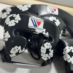 Ensemble de boxe Winning en denim déchiré, très vendu, cuir de haute qualité, ensemble de sparring professionnel Winning, ensemble de protection Winning noir - Product Image 3