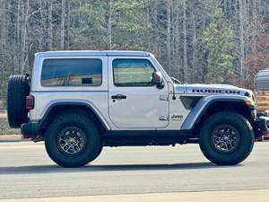 Jeep Wrangler Rubicon 4x4 2019 d'occasion en excellent état, 1 propriétaire, moteur V6 turbo, transmission intégrale, pneus R20, sièges en cuir, conduite à gauche, faible kilométrage - Product Image 6