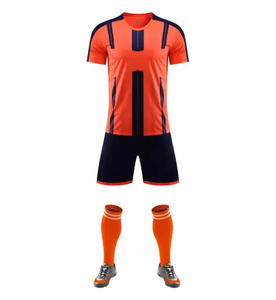 Camiseta de Fútbol Personalizable con Nombre y Logotipo del Equipo, Tecnología de Corte Automatizado en la Parte Delantera, Suministro OEM para Uniformes de Equipo - Product Image 5