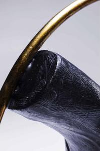 Elegante corazón redondo en mano, escultura de mesa decorativa para el hogar, oficina, boda, evento, fiesta, regalo, acento de exhibición - Product Image 3