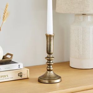 Candelabro de Hierro Hecho a Mano Estilo Boho, Decoración Artística para el Hogar, Hecho en India - Product Image 1