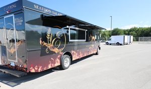 Camion de cuisine mobile complet, pas cher et abordable - Product Image 2