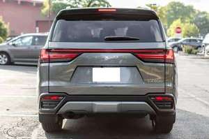 Lexus LX 600 SUV Usado en Buen Estado con Doble Turbo - Product Image 2