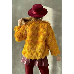 เสื้อแจ็คเก็ตขนสัตว์เทียมขายส่ง - สีมัสตาร์ด - Product Image 5