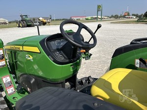 2022 Johnn Deere 4066M 4WD/2WD Mini Tractor sobre orugas con bomba de motor de caja de cambios de 70HP/120HP-para agricultura - Product Image 6