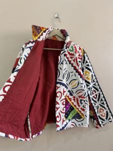 Chaqueta de algodón con apliques hechos a mano en India, estilo informal, holgada, nueva. - Product Image 2